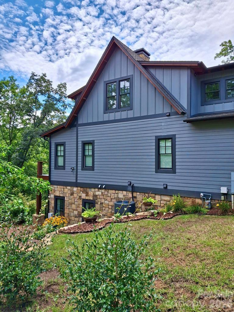 117 Amberleaf Way Cullowhee NC 28723