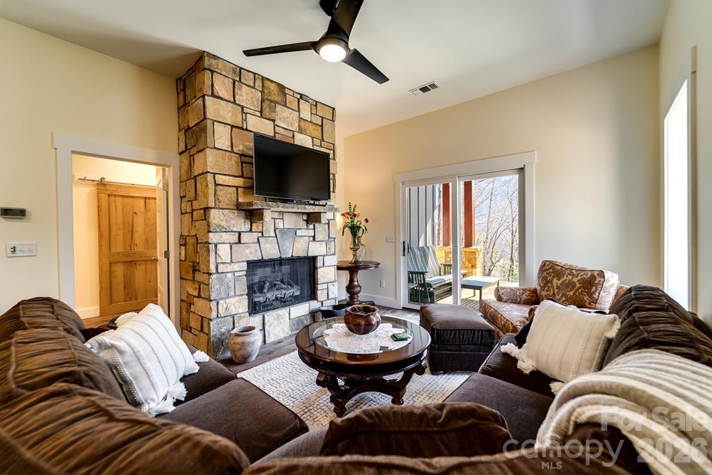 117 Amberleaf Way Cullowhee NC 28723