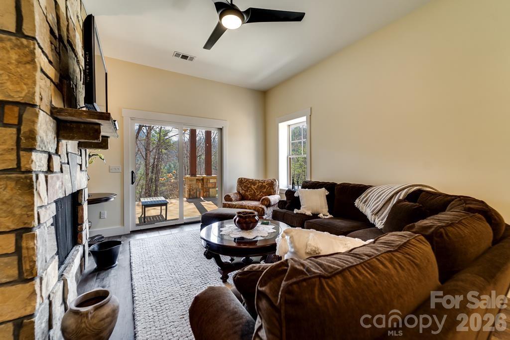 117 Amberleaf Way Cullowhee NC 28723