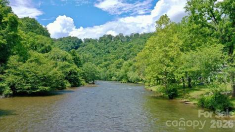 117 Amberleaf Way Cullowhee NC 28723