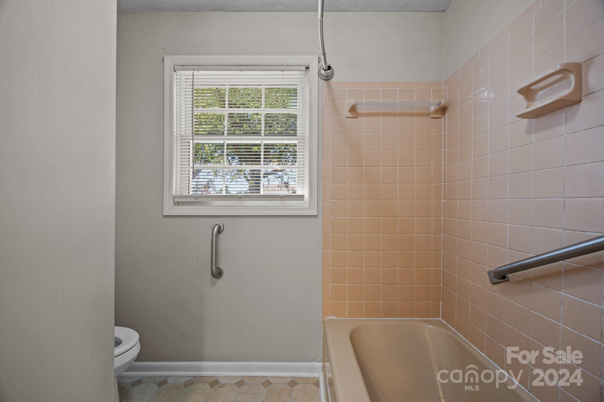 105 Hilltop Farm Road Canton NC 28716