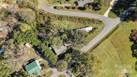 105 Hilltop Farm Road Canton NC 28716