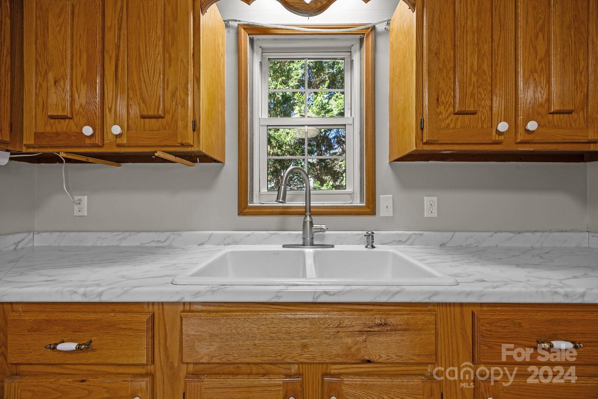 105 Hilltop Farm Road Canton NC 28716