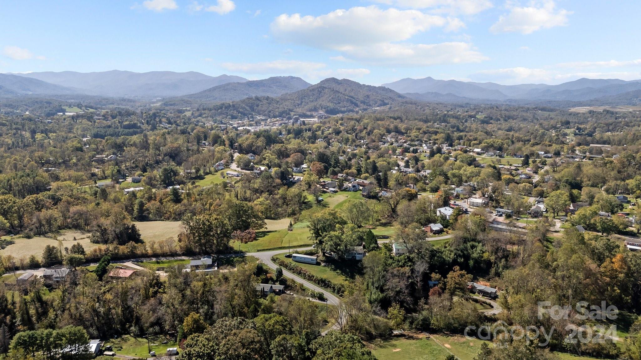 105 Hilltop Farm Road Canton NC 28716