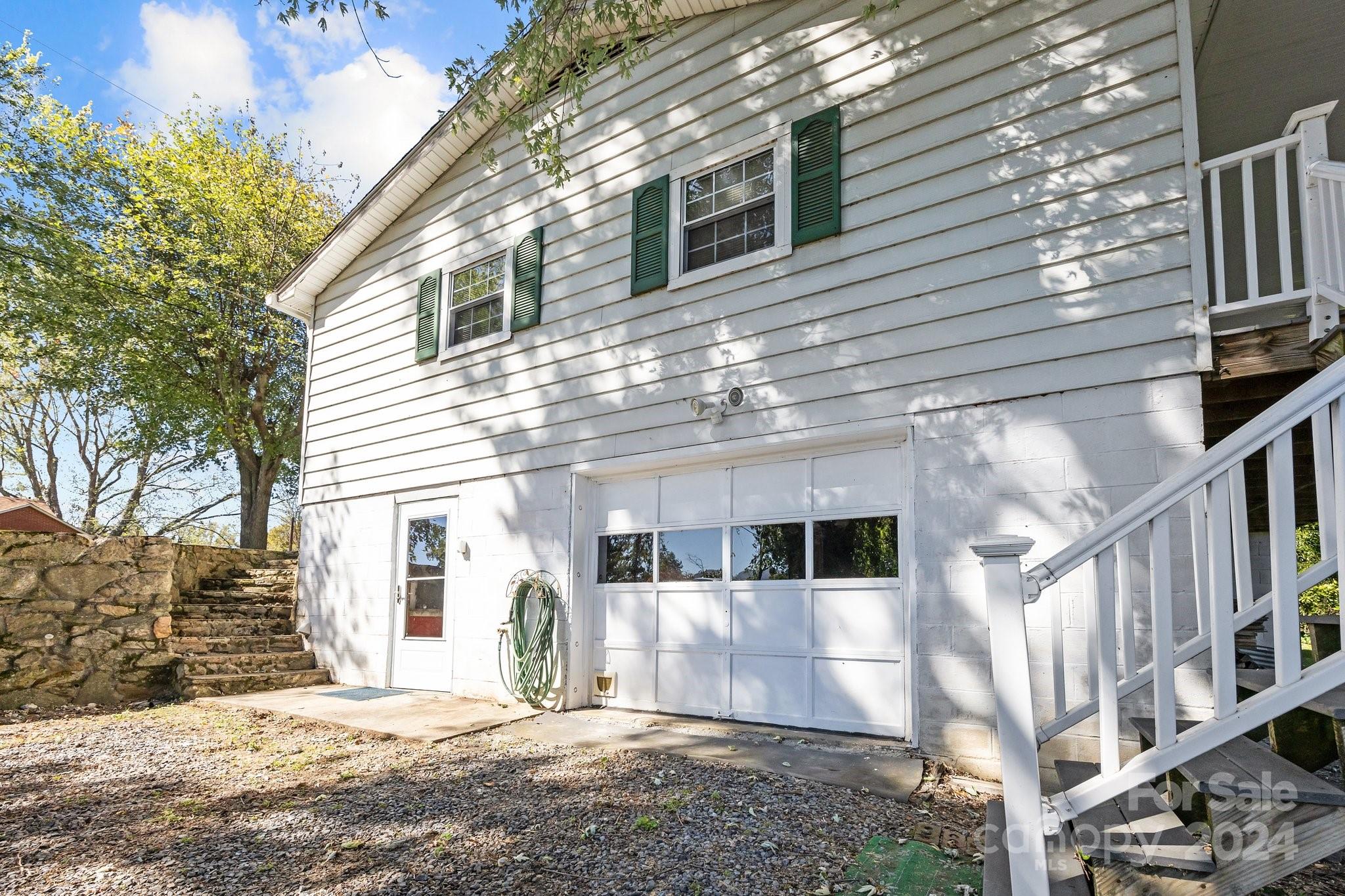 105 Hilltop Farm Road Canton NC 28716