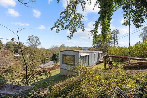 105 Hilltop Farm Road Canton NC 28716