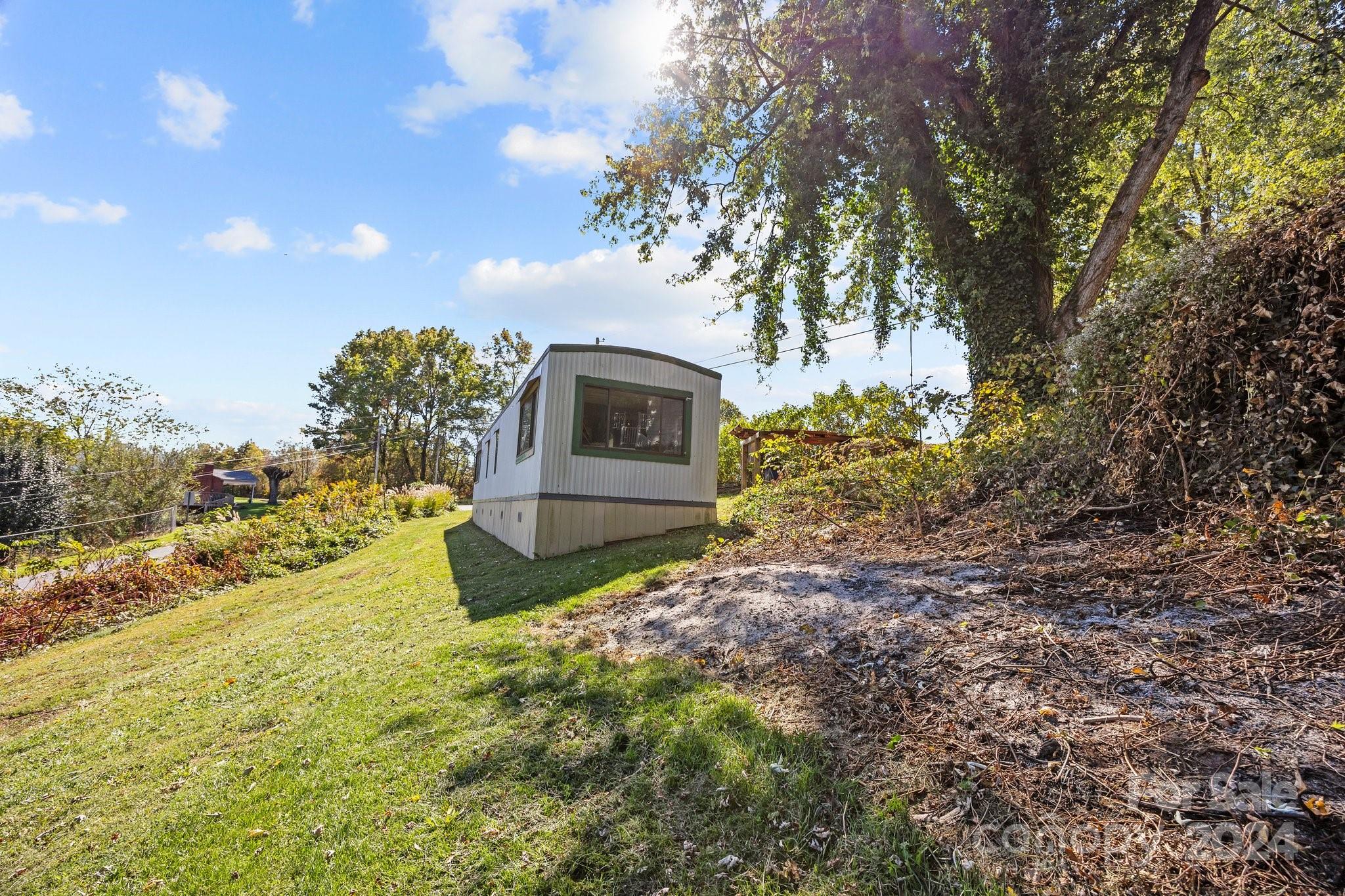 105 Hilltop Farm Road Canton NC 28716