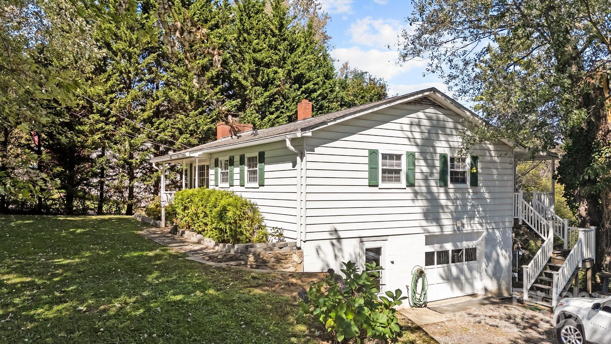 105 Hilltop Farm Road Canton NC 28716