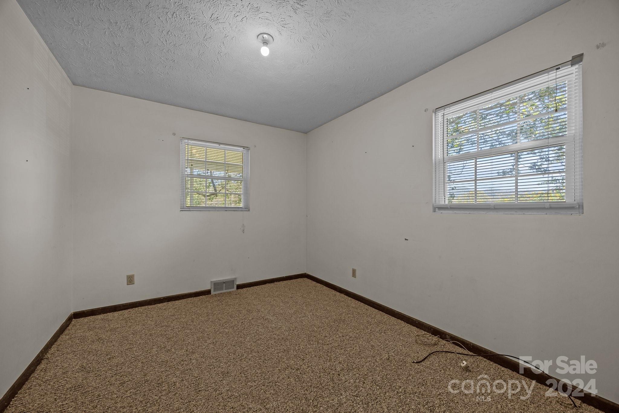 105 Hilltop Farm Road Canton NC 28716