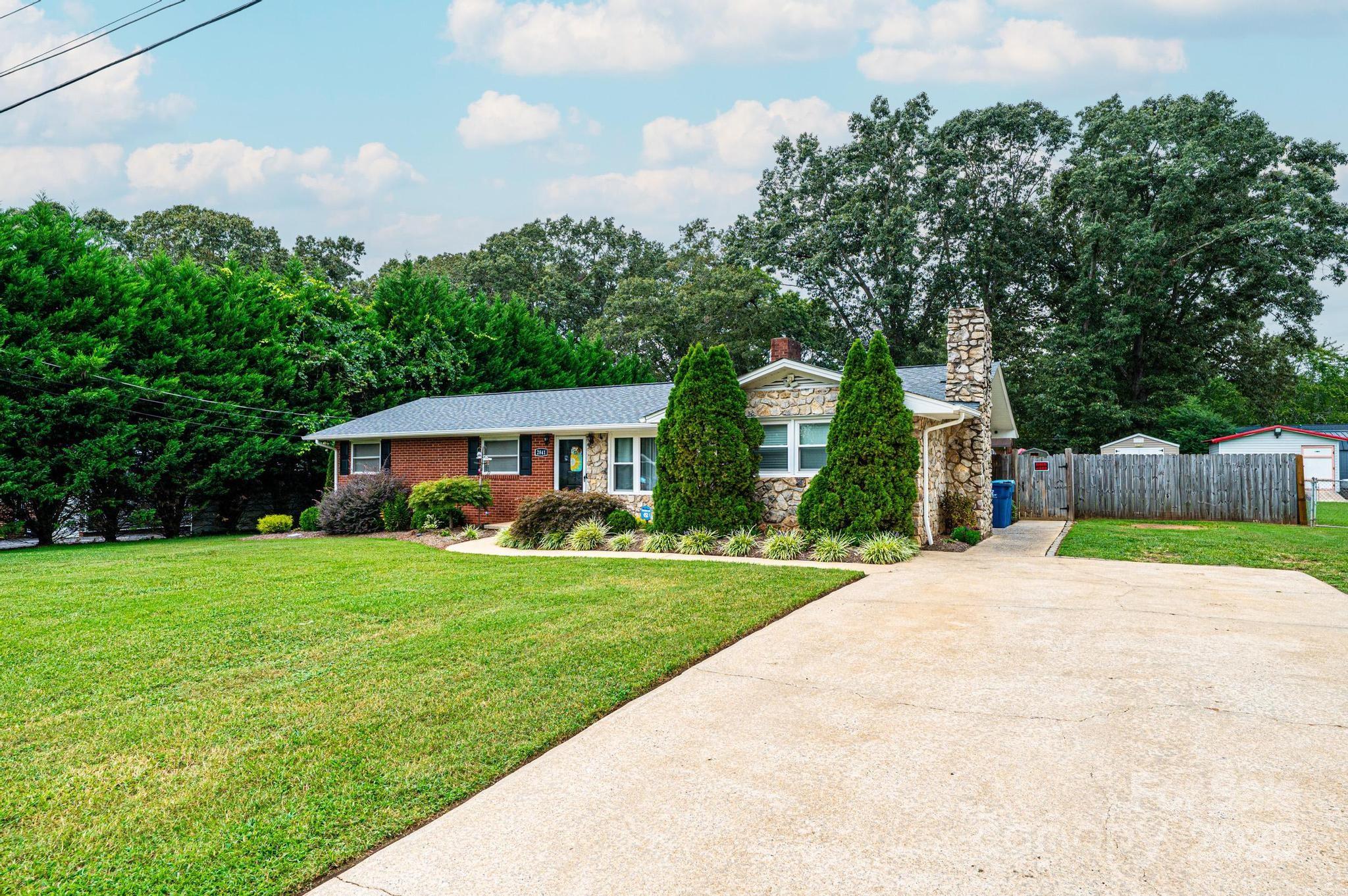 2841 21st Street NE Hickory NC 28601