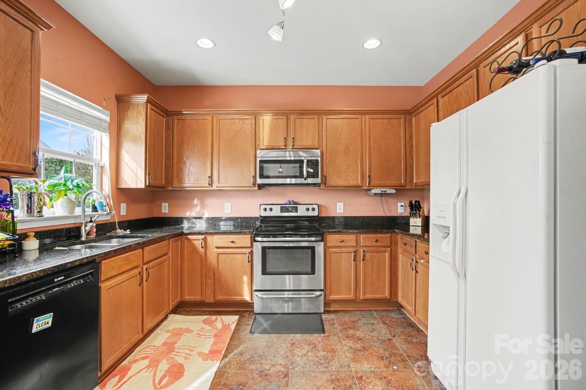 6128 Roseway Court Harrisburg NC 28075