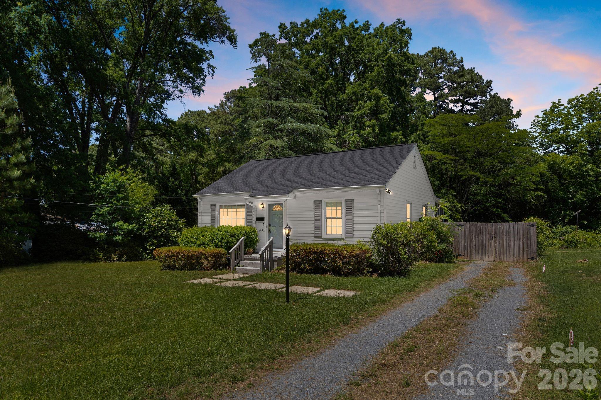 5235 Auburndale Road Charlotte NC 28205