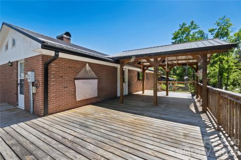 75 Hawthorne Drive Brevard NC 28712