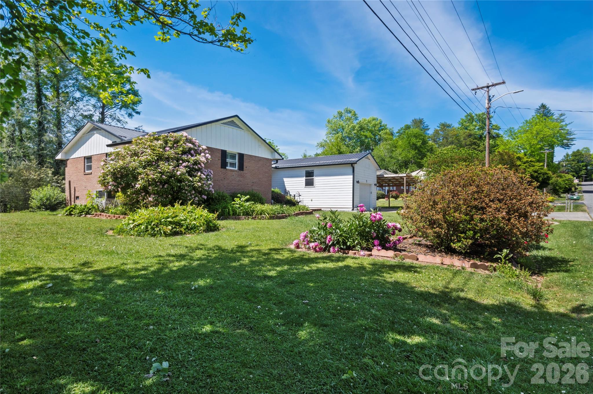 75 Hawthorne Drive Brevard NC 28712
