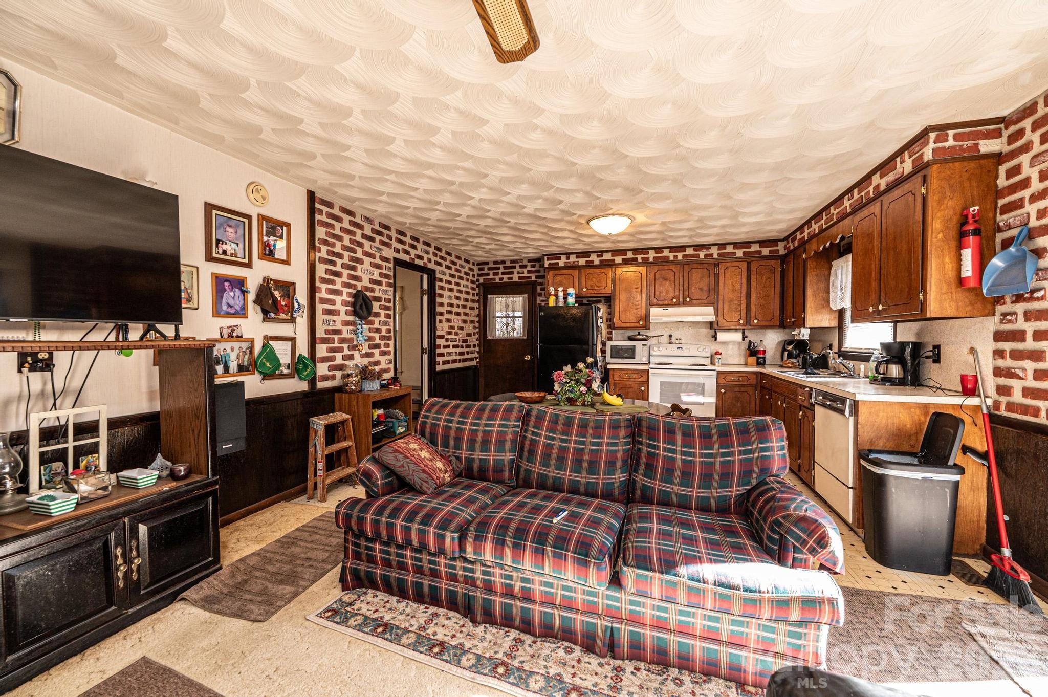 2347 Plainfield Drive Conover NC 28613