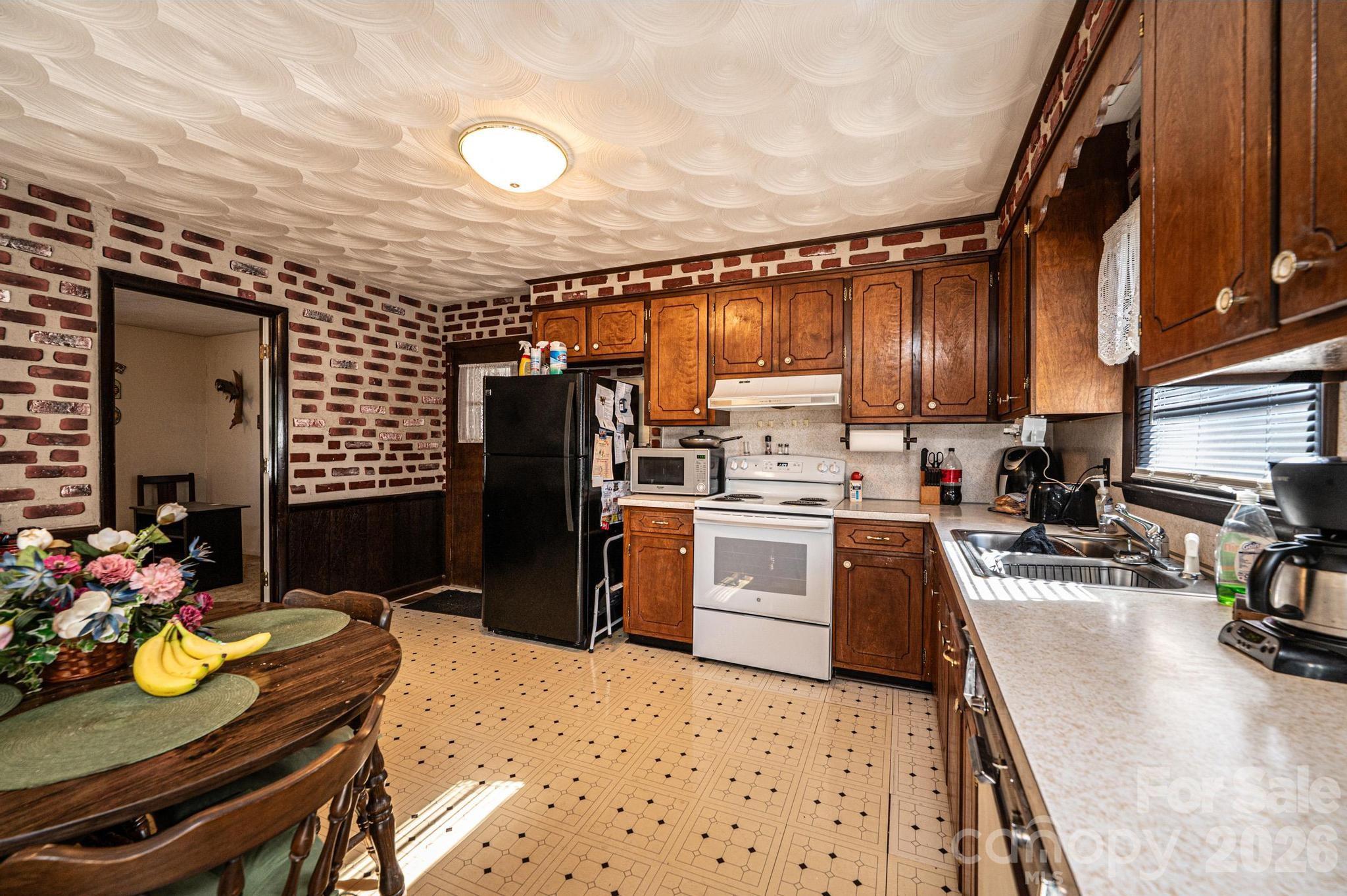 2347 Plainfield Drive Conover NC 28613