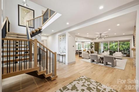 1525 Lynway Drive Charlotte NC 28203