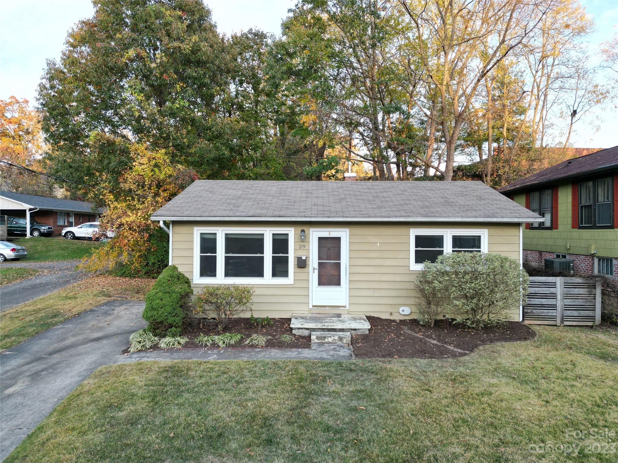 29 Jarrett Street Asheville NC 28806