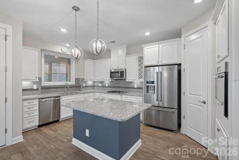 5536 Cheerful Lane Charlotte NC 28215