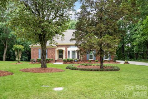 9232 Hemingford Court Charlotte NC 28277