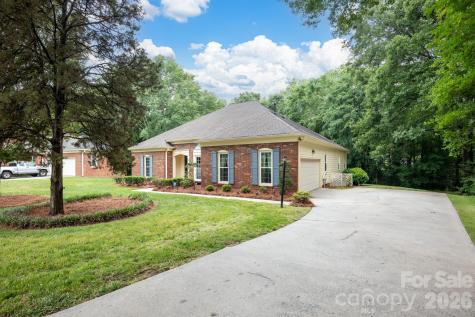 9232 Hemingford Court Charlotte NC 28277