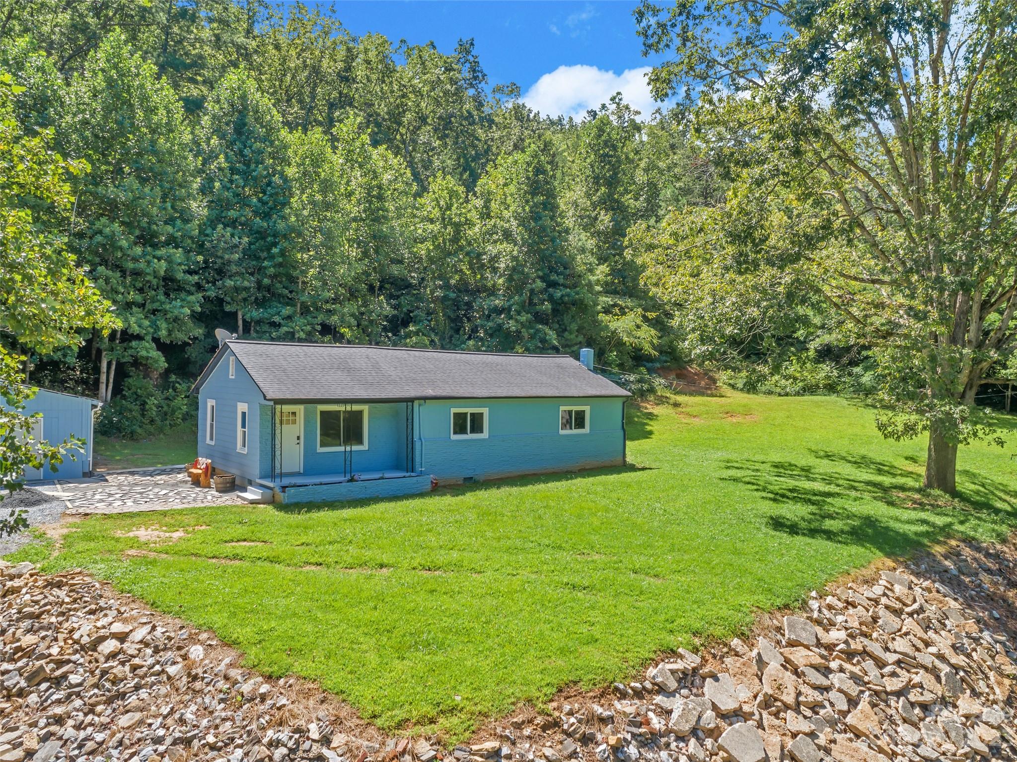 7975 Sugar Hill Road Marion NC 28752