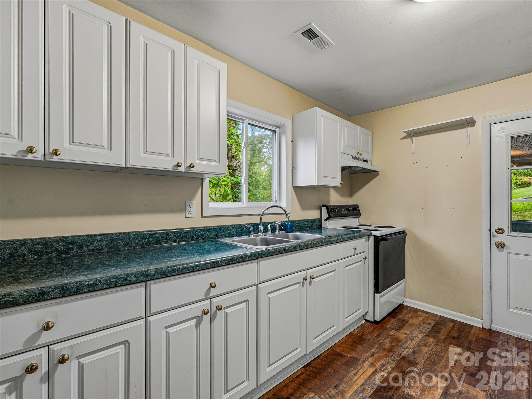 506 Johnston School Road Asheville NC 28806