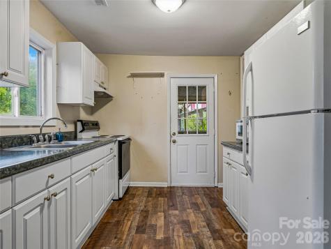 506 Johnston School Road Asheville NC 28806