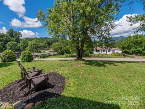 827 Oakdale Road Waynesville NC 28786