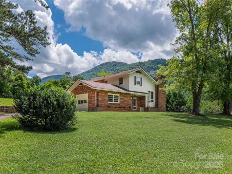 827 Oakdale Road Waynesville NC 28786