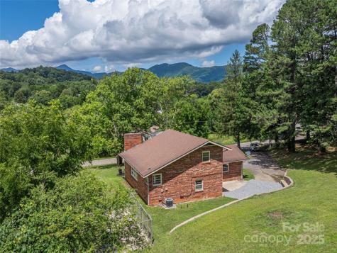 827 Oakdale Road Waynesville NC 28786