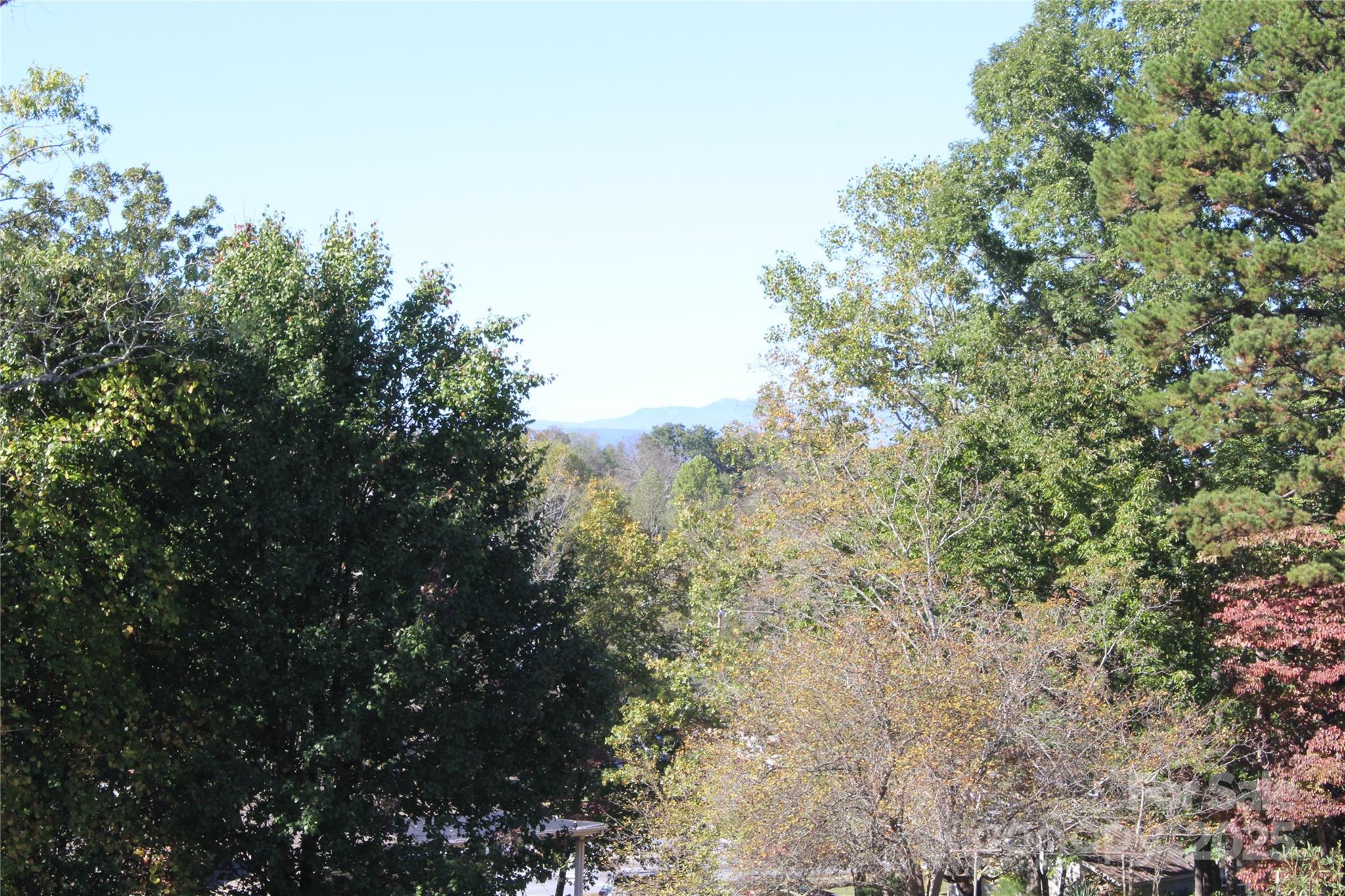 107 N Matthews Street Morganton NC 28655