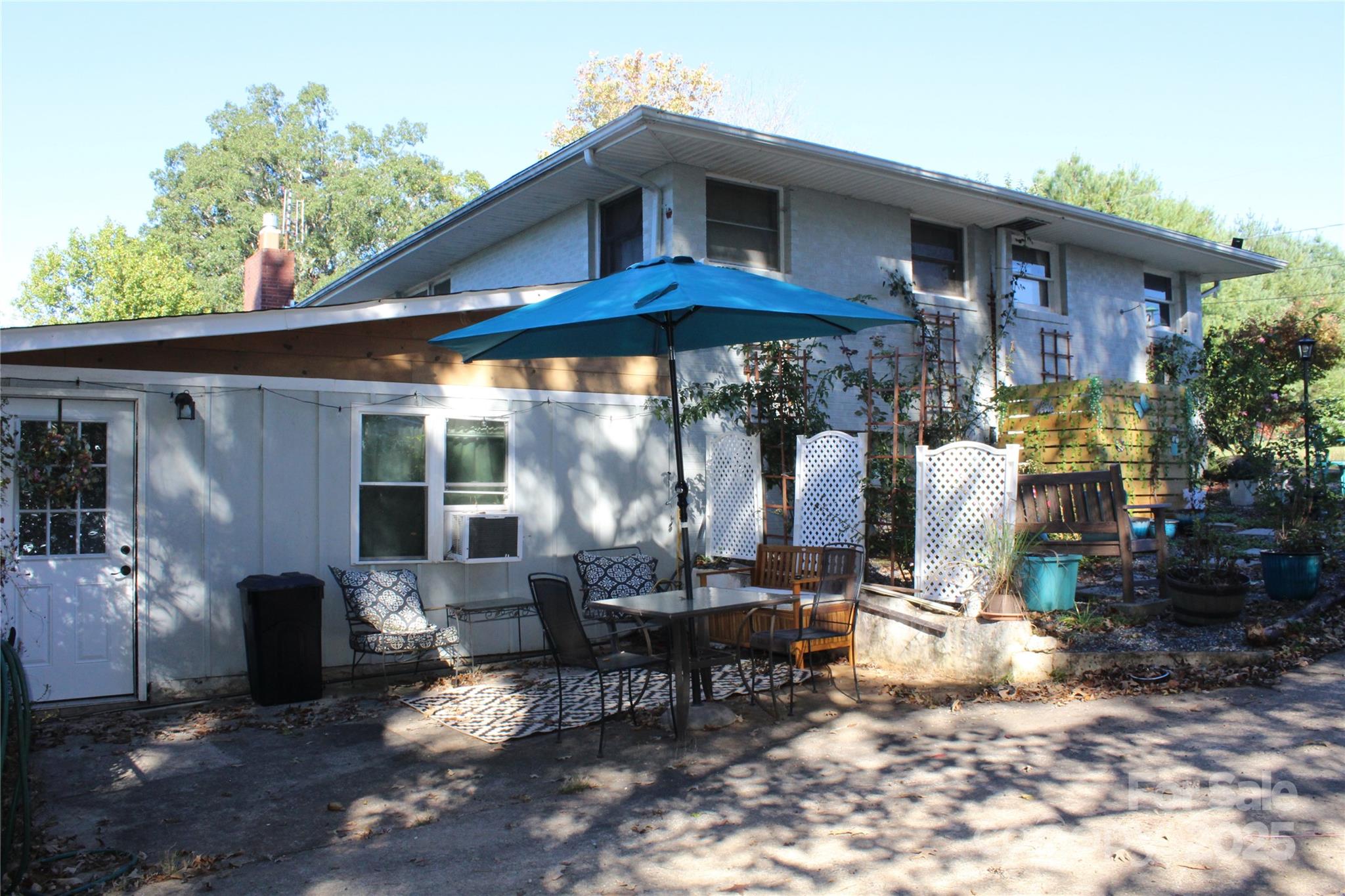107 N Matthews Street Morganton NC 28655