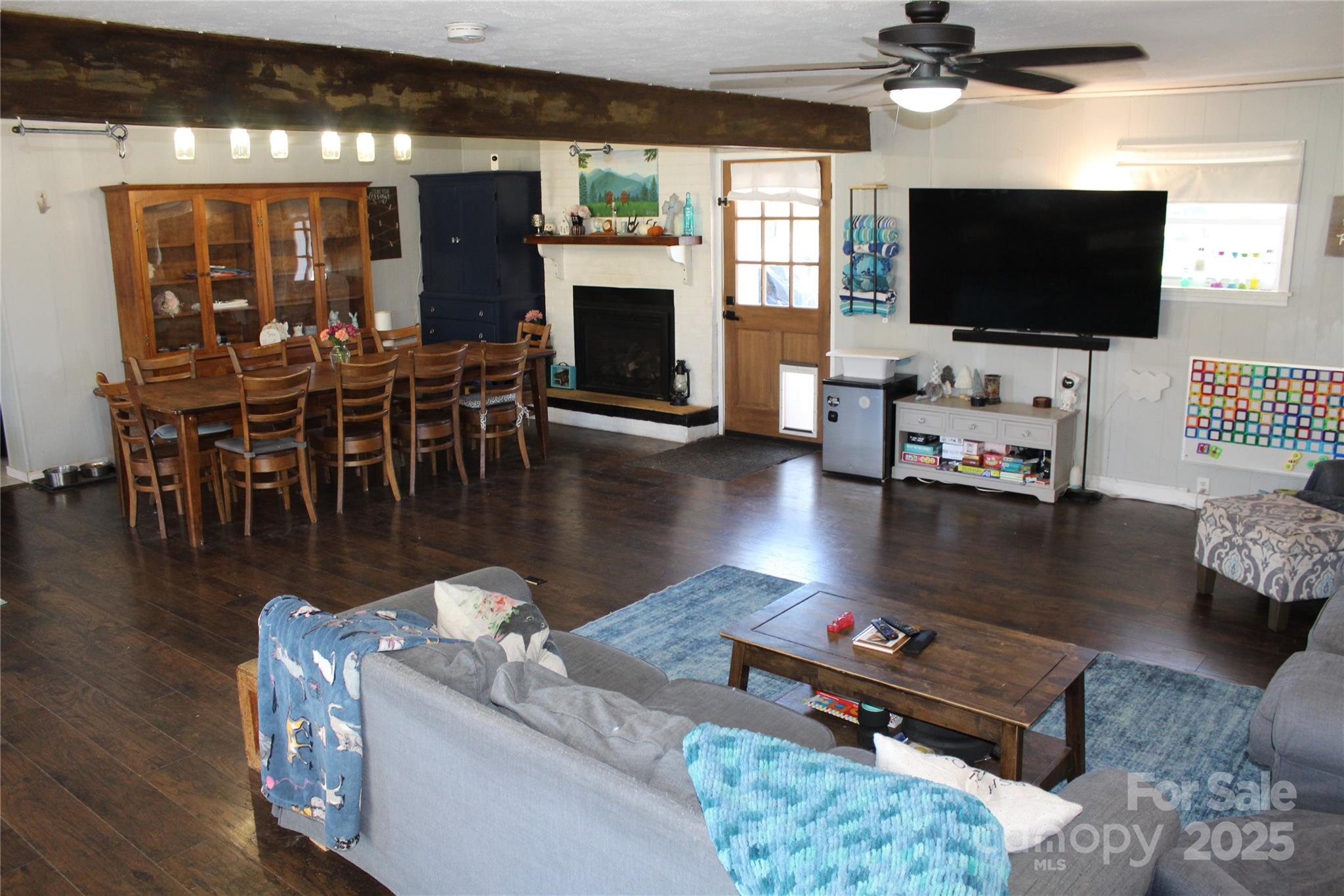 107 N Matthews Street Morganton NC 28655
