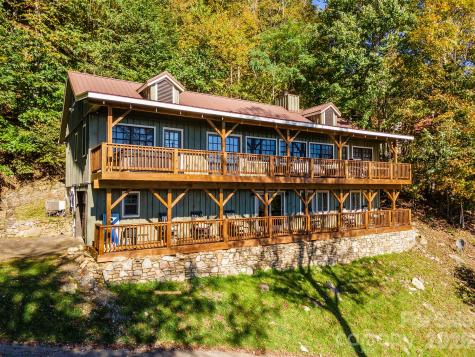 322 Goldenleaf Road Mars Hill NC 28754