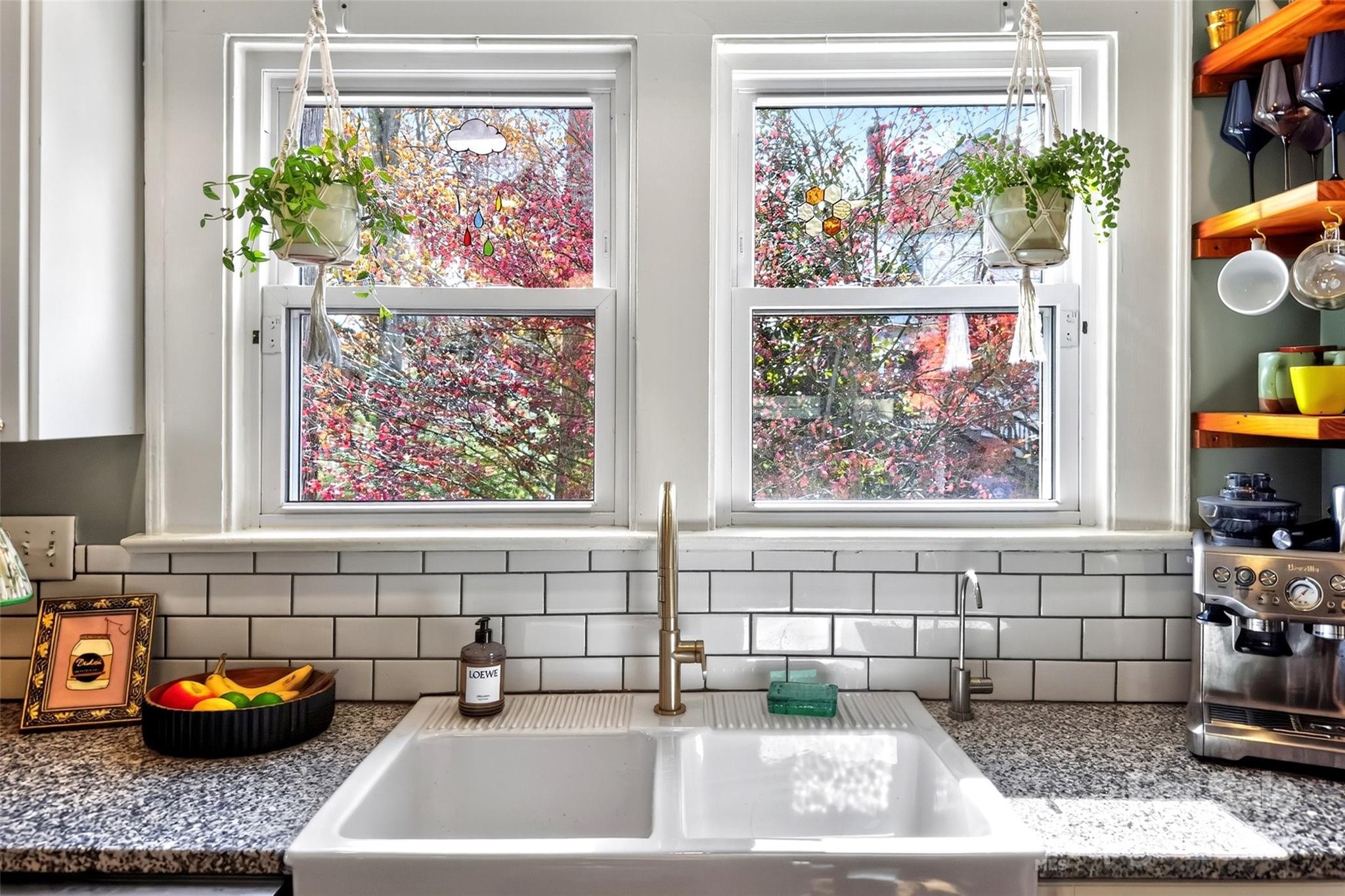 18 Princeton Drive Asheville NC 28806