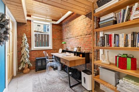 18 Princeton Drive Asheville NC 28806