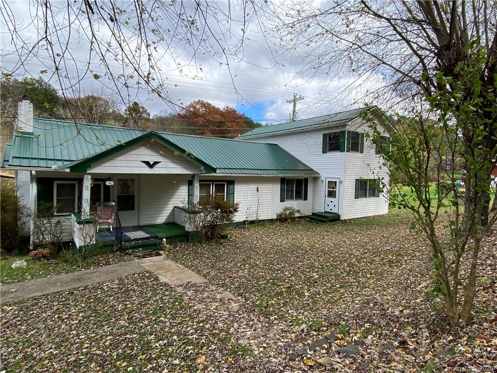 863 White Oak Road Bakersville NC 28705