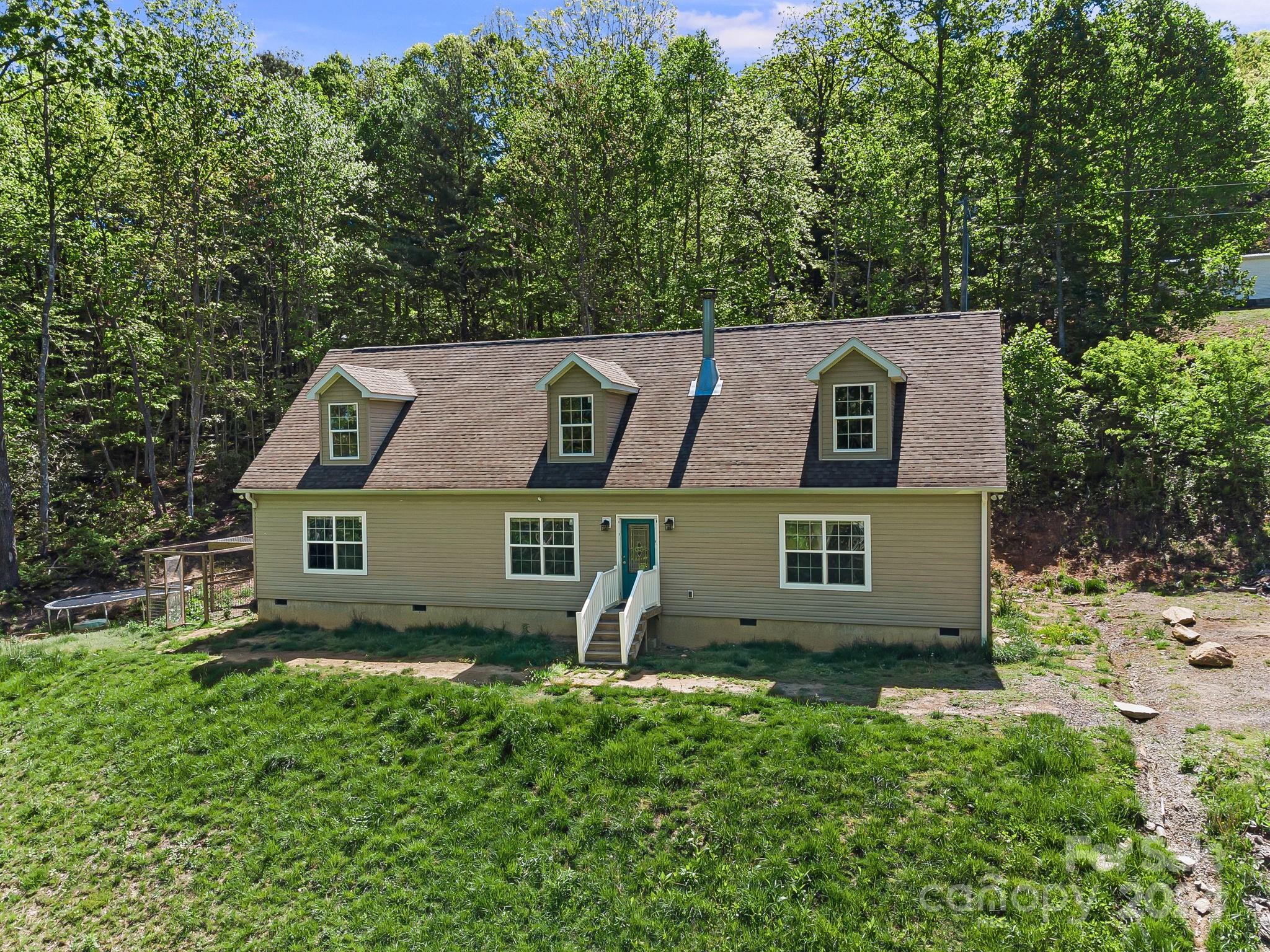 14 Tom Worley Road Leicester NC 28748
