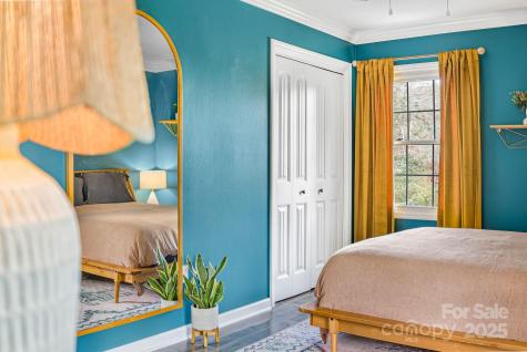 16 Woodfield Road Arden NC 28704