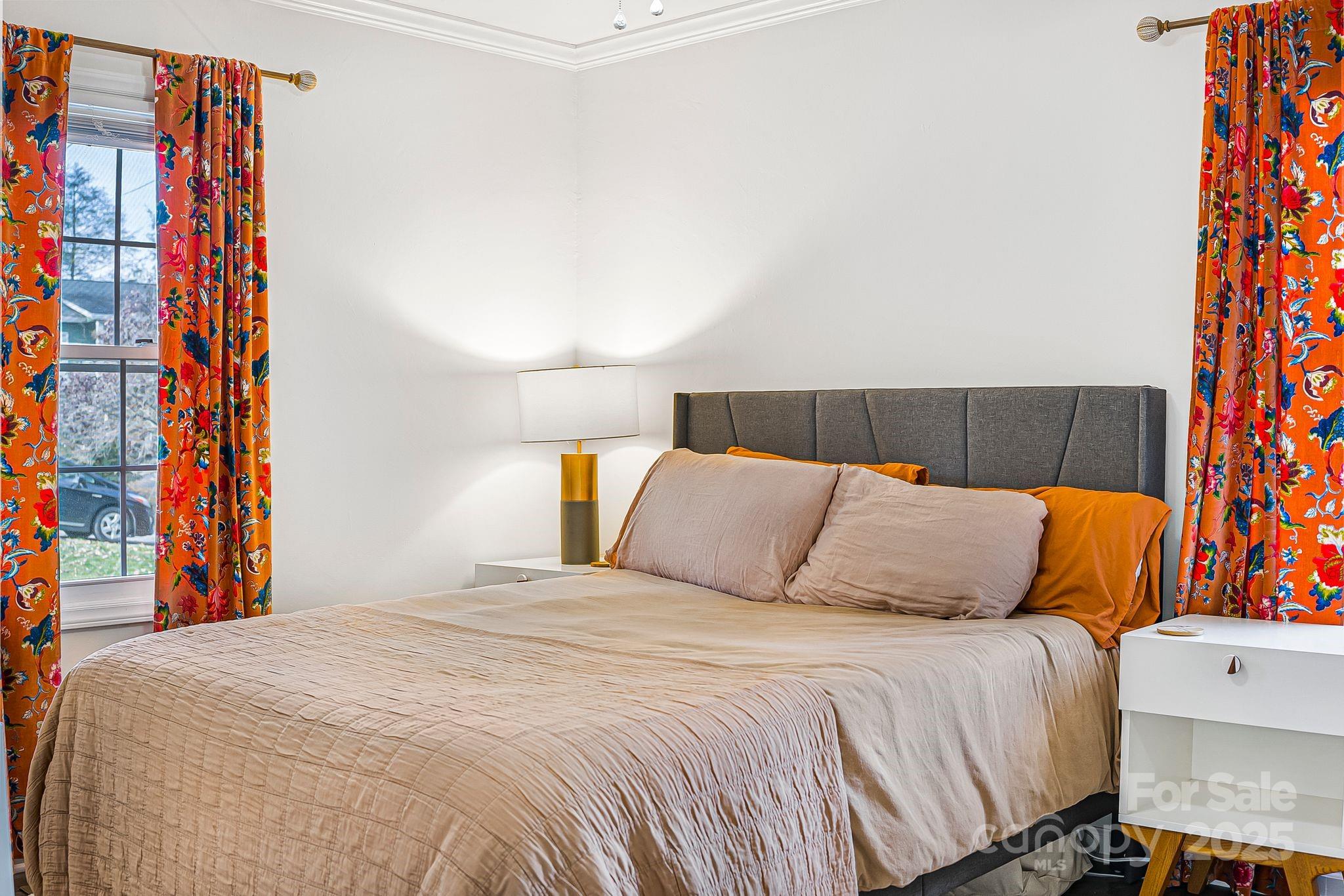 16 Woodfield Road Arden NC 28704