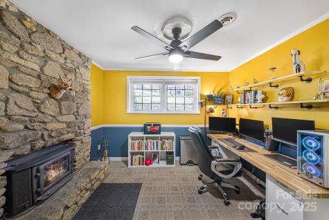 16 Woodfield Road Arden NC 28704