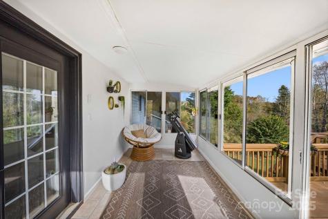 16 Woodfield Road Arden NC 28704