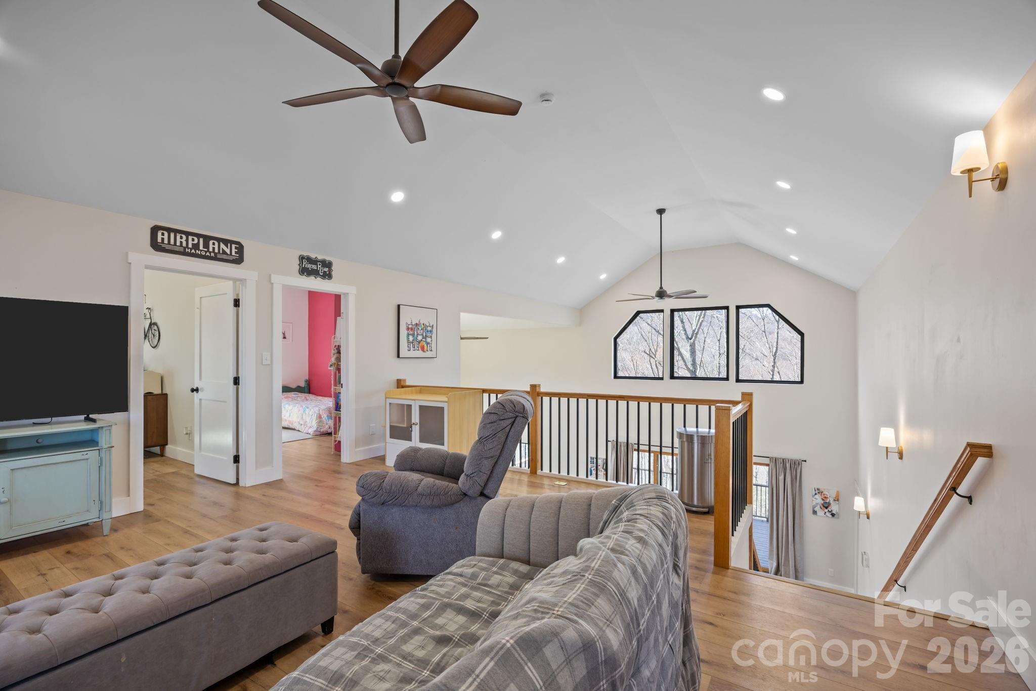 215 Ridgeway Road Candler NC 28715