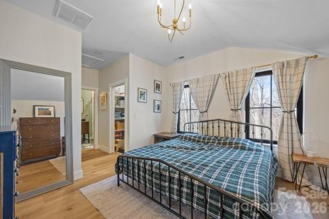 215 Ridgeway Road Candler NC 28715
