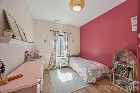 215 Ridgeway Road Candler NC 28715