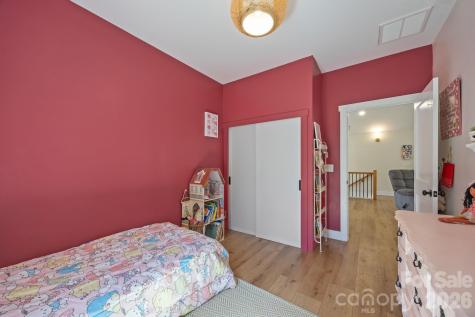 215 Ridgeway Road Candler NC 28715