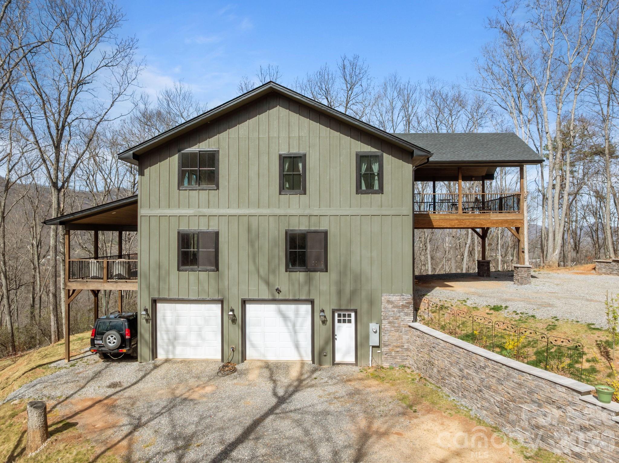 215 Ridgeway Road Candler NC 28715