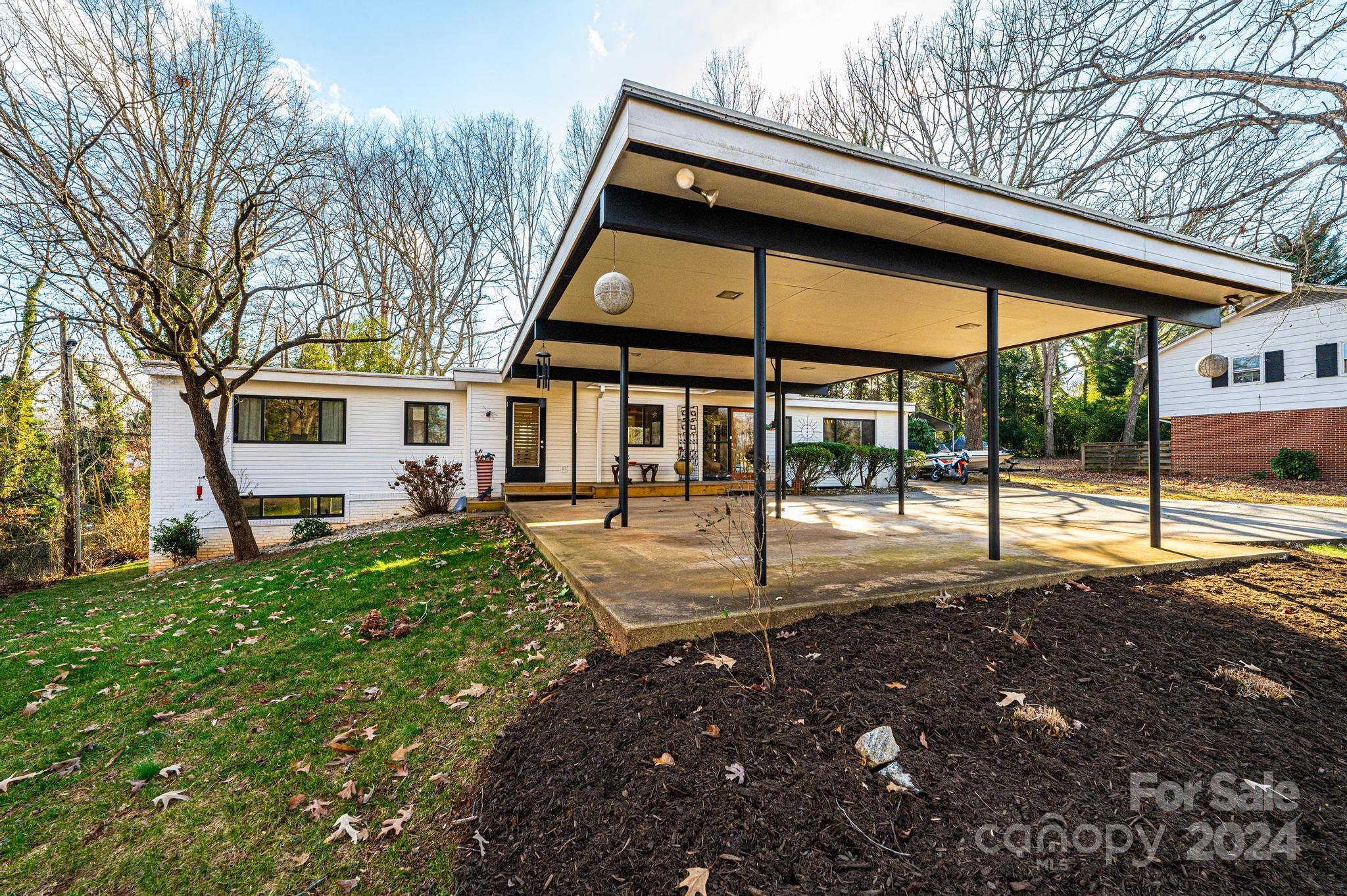 1077 19th Avenue Place NW Hickory NC 28601