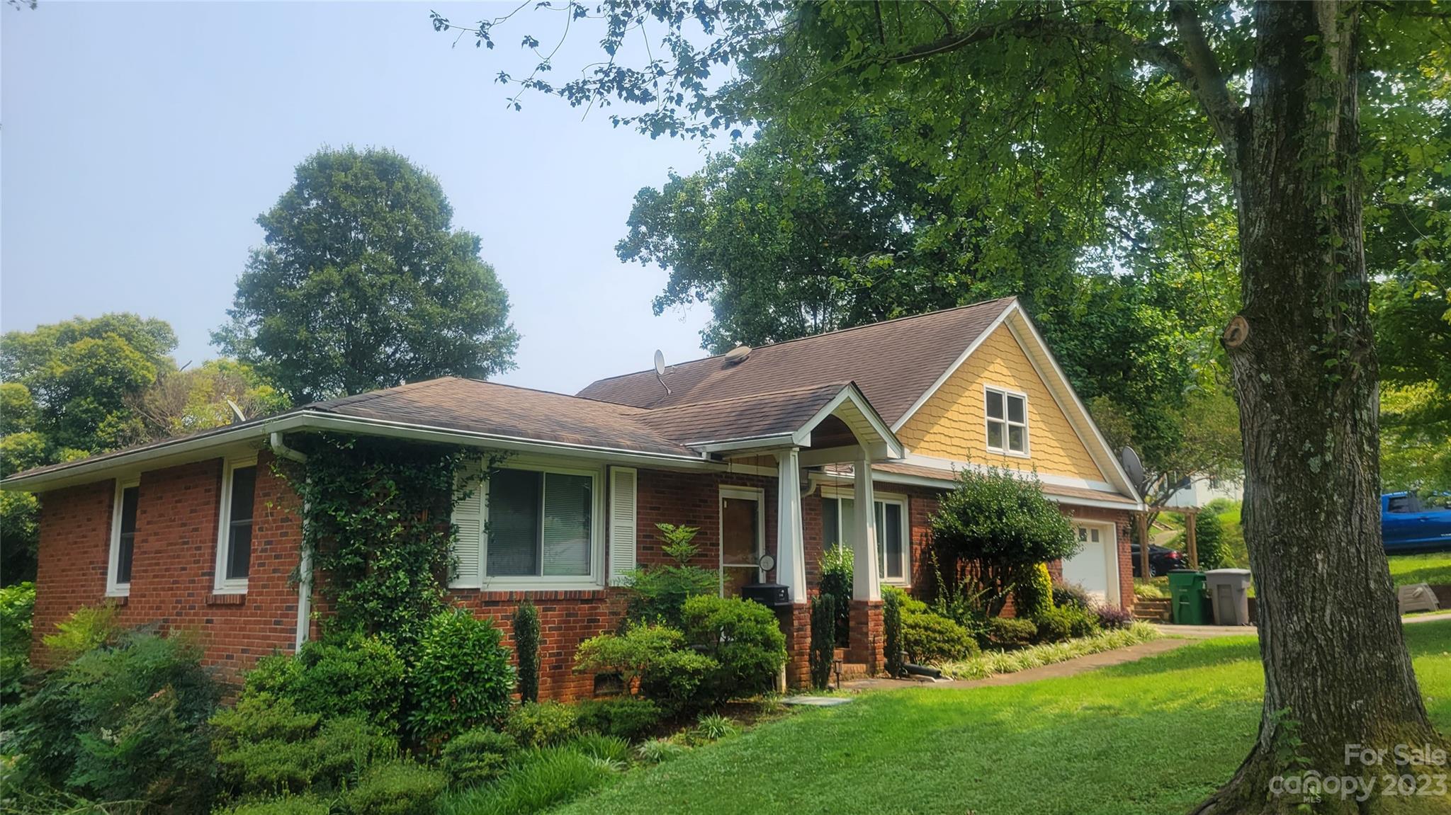 2359 Orton Street Charlotte NC 28208